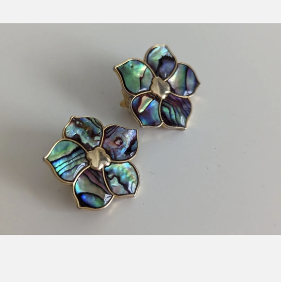 Vintage 1960s Abalone Shell Earrings Clip-on Floral Mermaid Core - Picture 4 of 5
